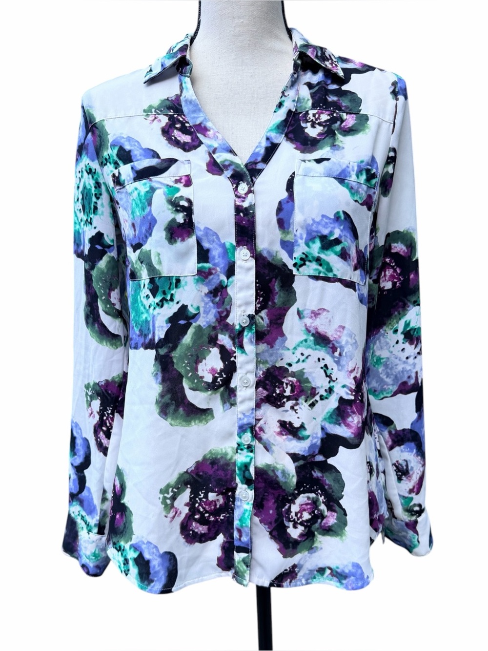 Express The Portofino Shirt Watercolor Floral Button Up Blouse Size Small Petite